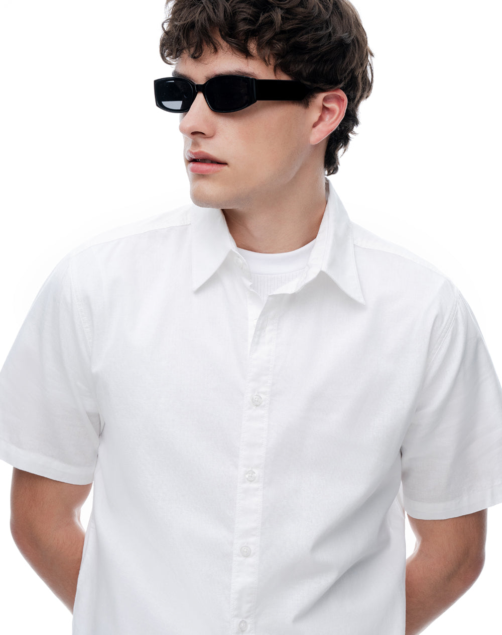 Camisa regular manga corta blanca hombre