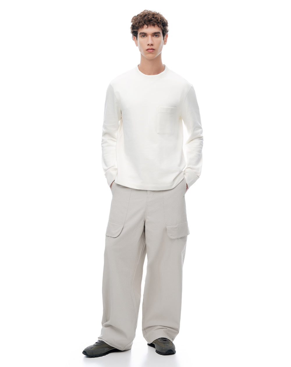 Buzo regular vainilla hombre