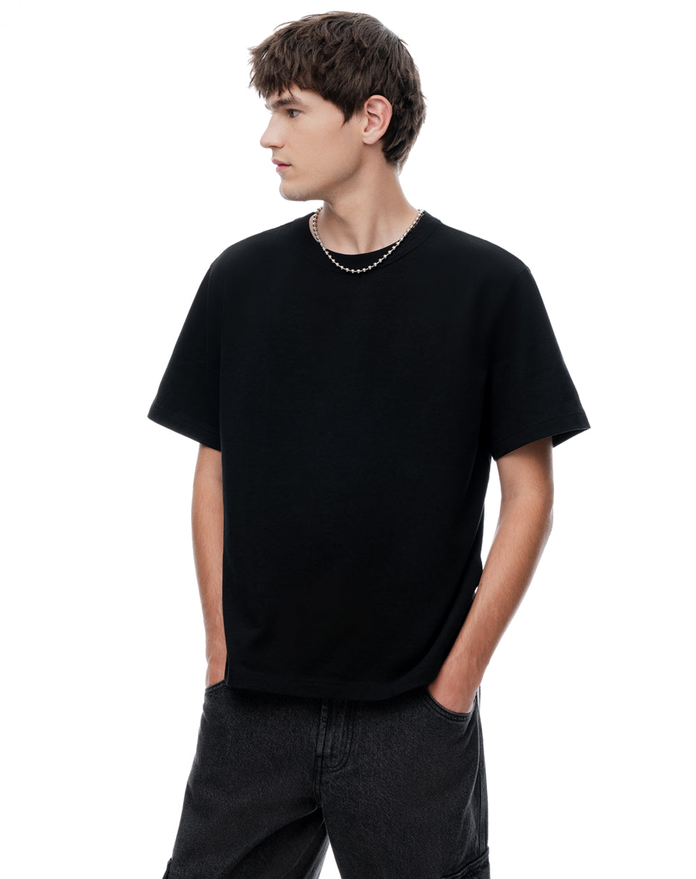 Camiseta regular manga corta negra hombre