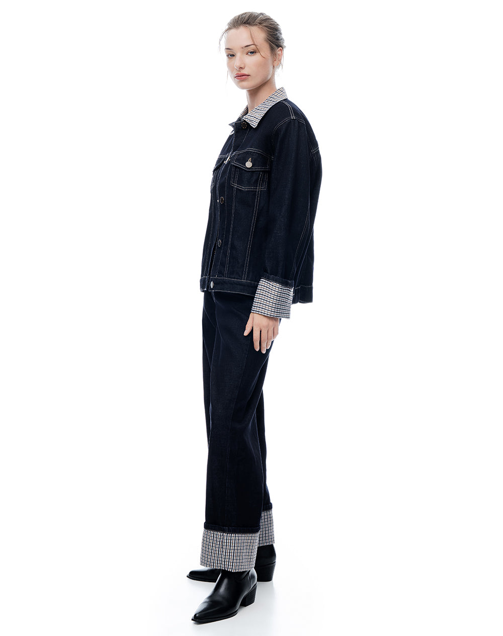 Jean straight fit tiro medio índigo oscuro