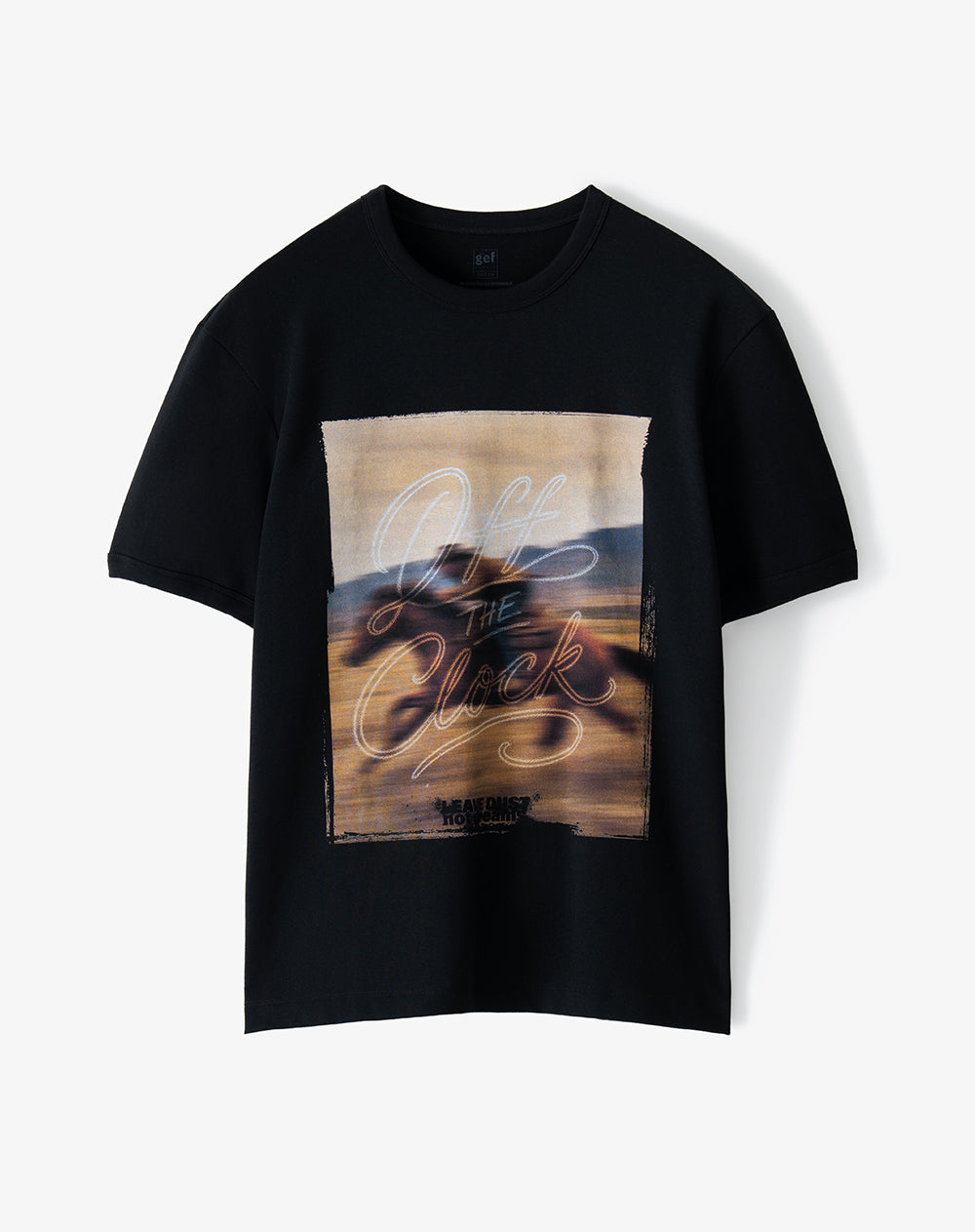 Camiseta regular manga corta negra