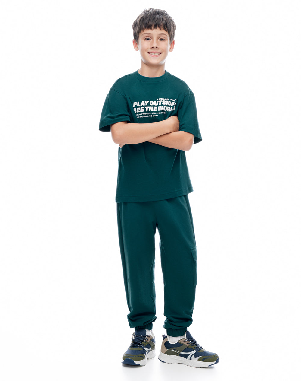 Conjunto pantalon largo camiseta verde niño