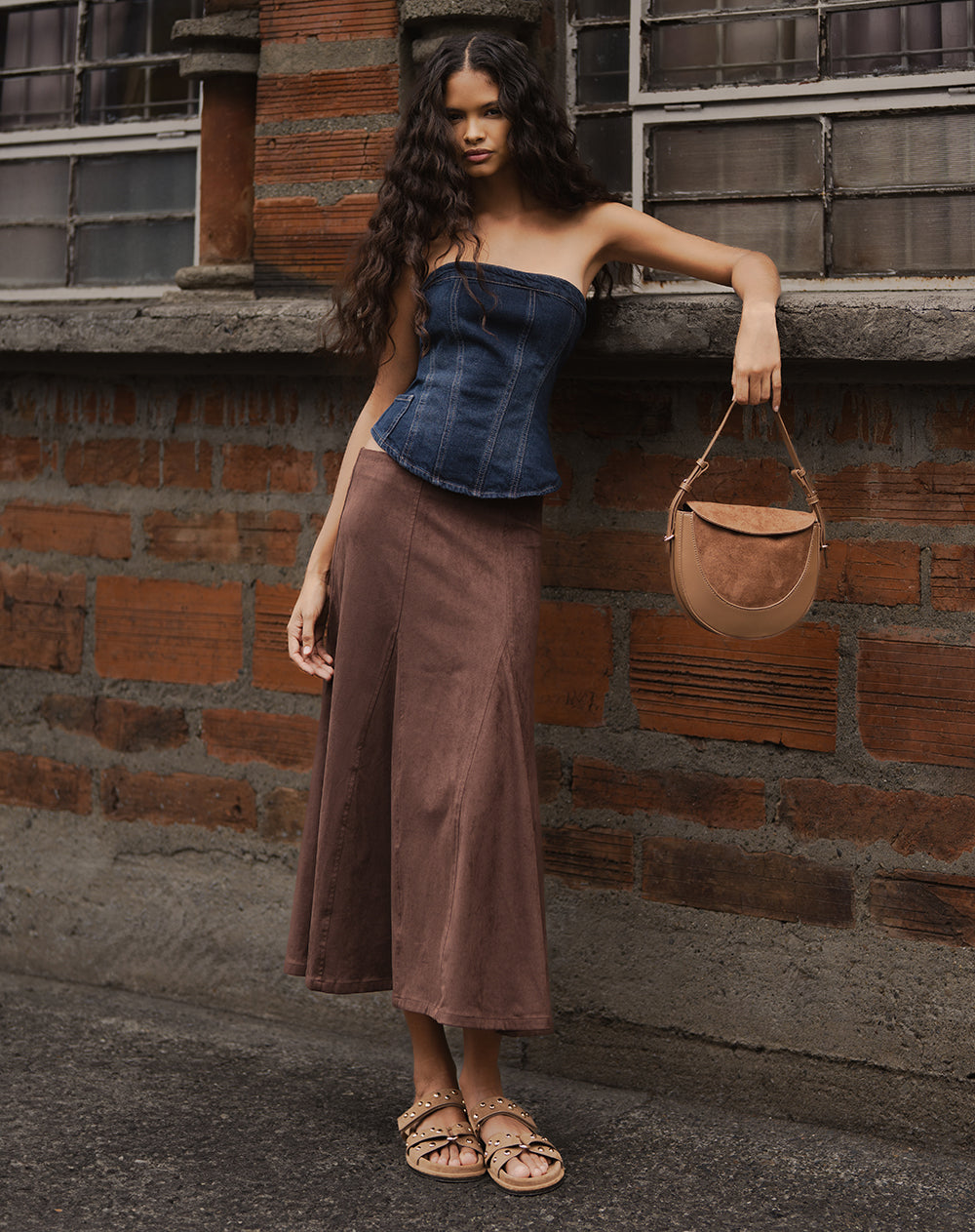 Falda midi tiro medio gamuza chocolate mujer