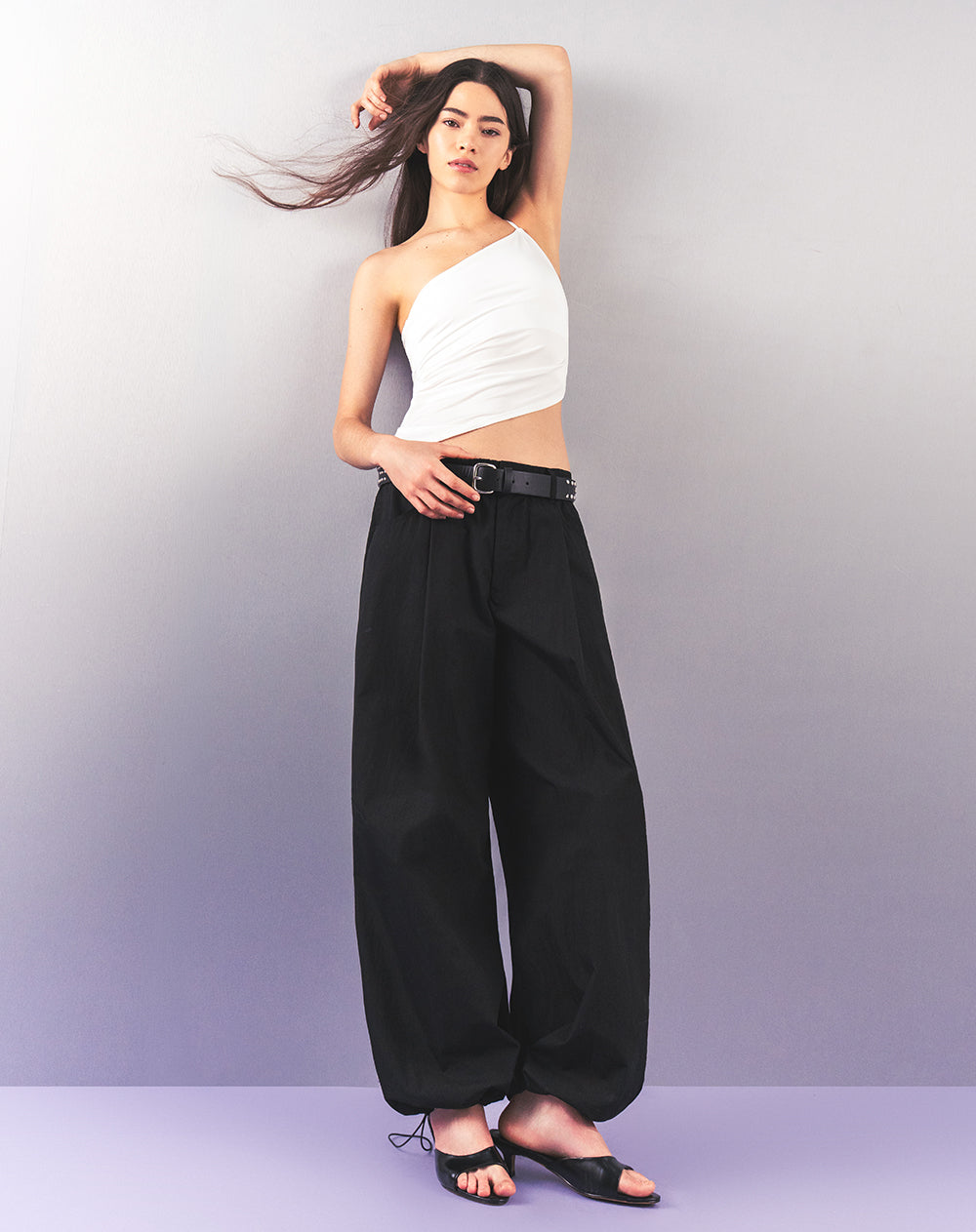 Pantalón baggy tiro medio negro mujer