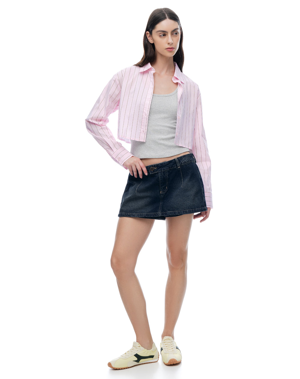 Camisa cropped manga larga rosada estampada mujer