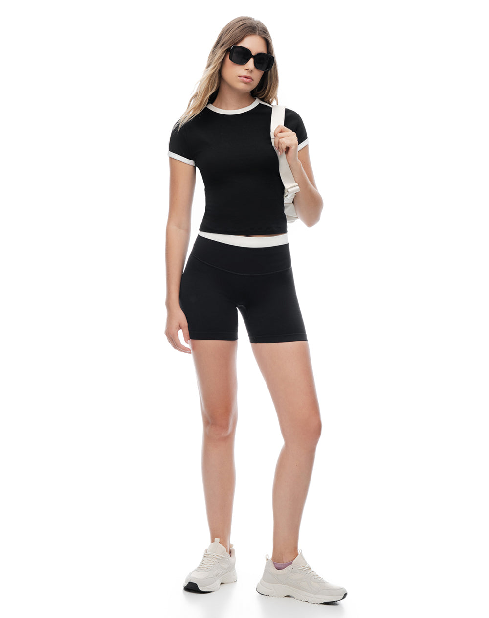 Short deportivo negro mujer