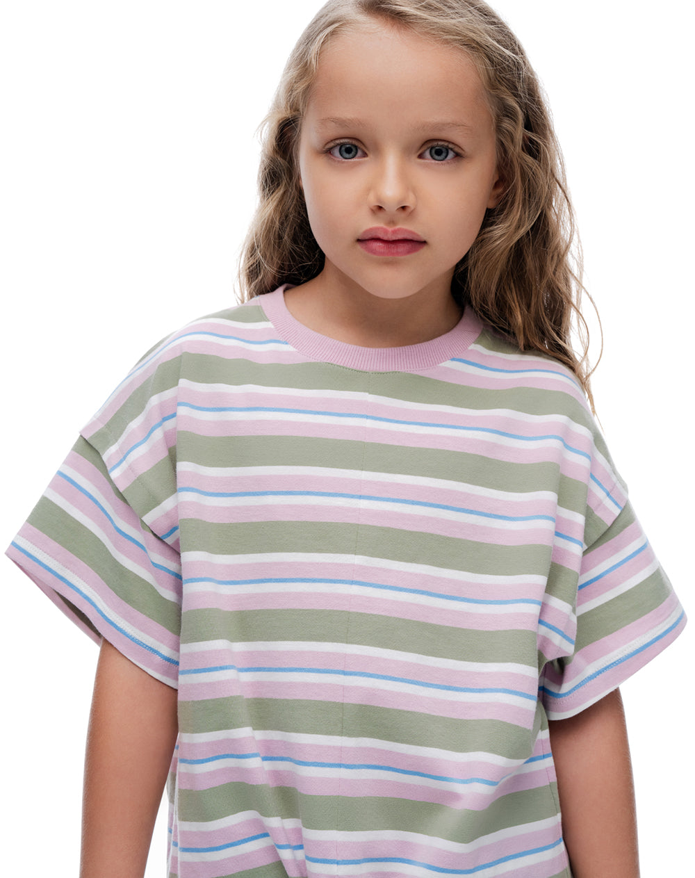 Camiseta regular manga corta verde rayas