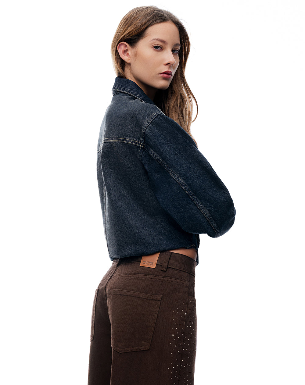 Jean straight tiro medio chocolate
