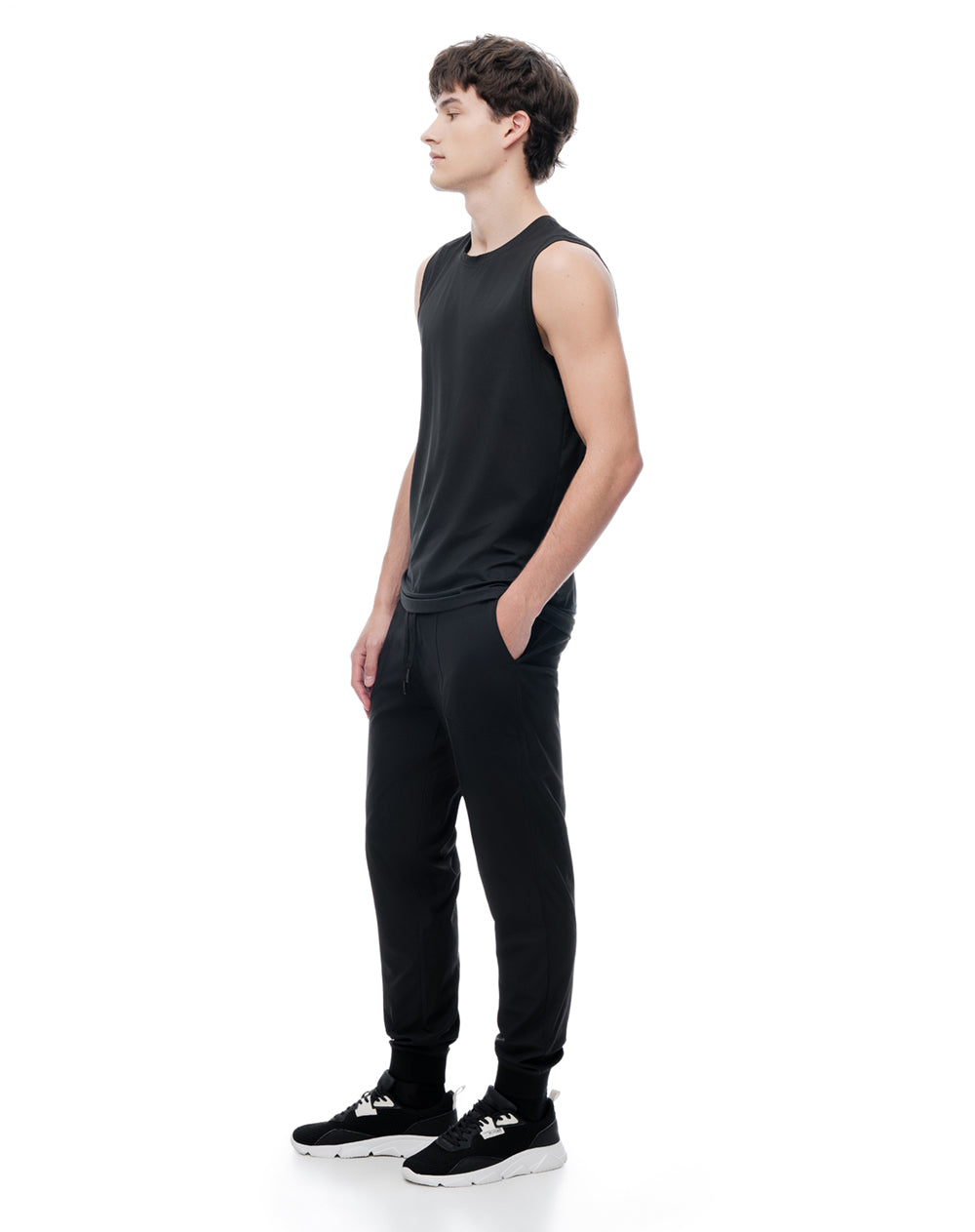 Jogger relaxed tiro medio negro hombre