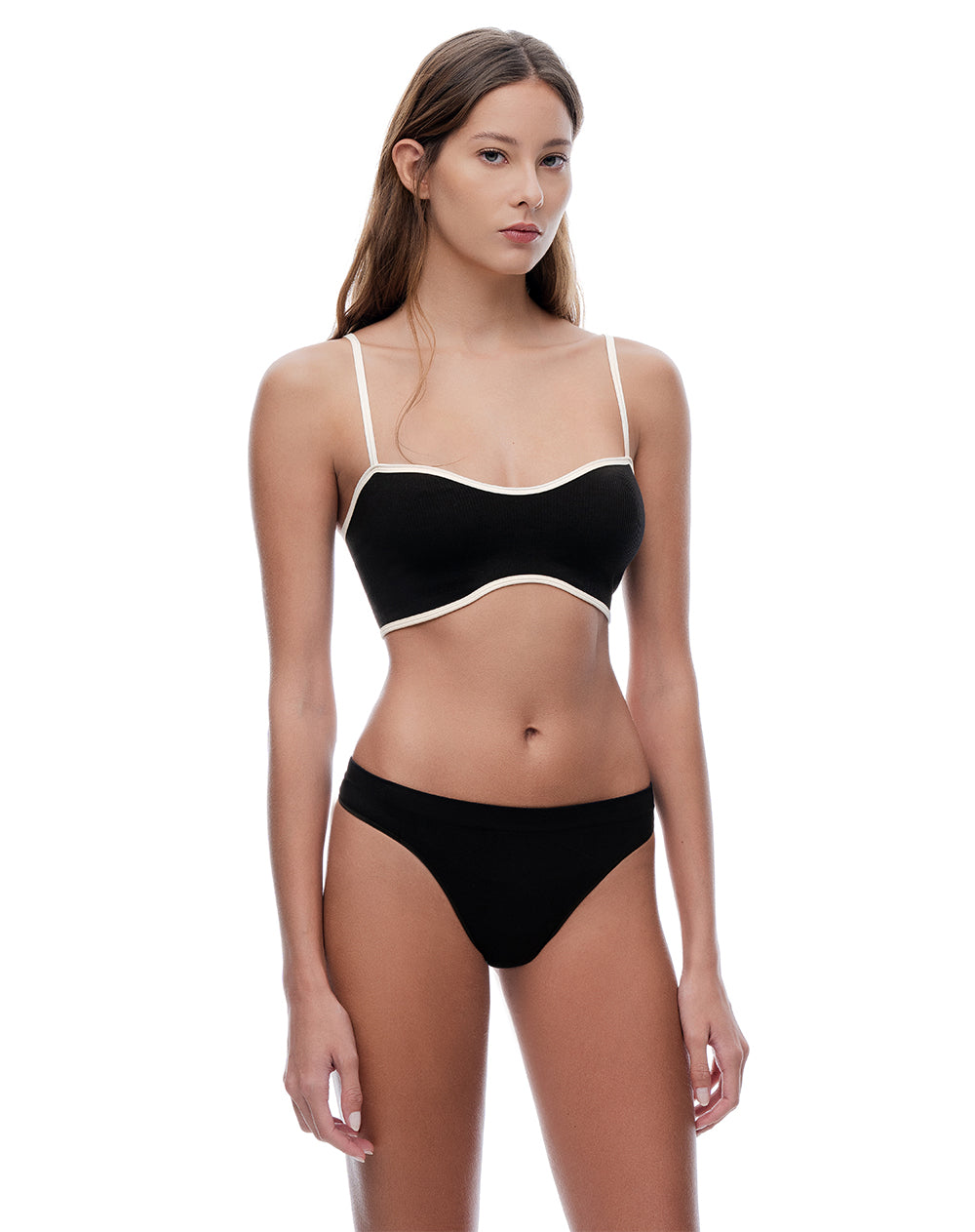 Top soporte medio seamless negro mujer