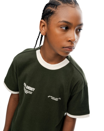 Camiseta regular manga corta verde niño