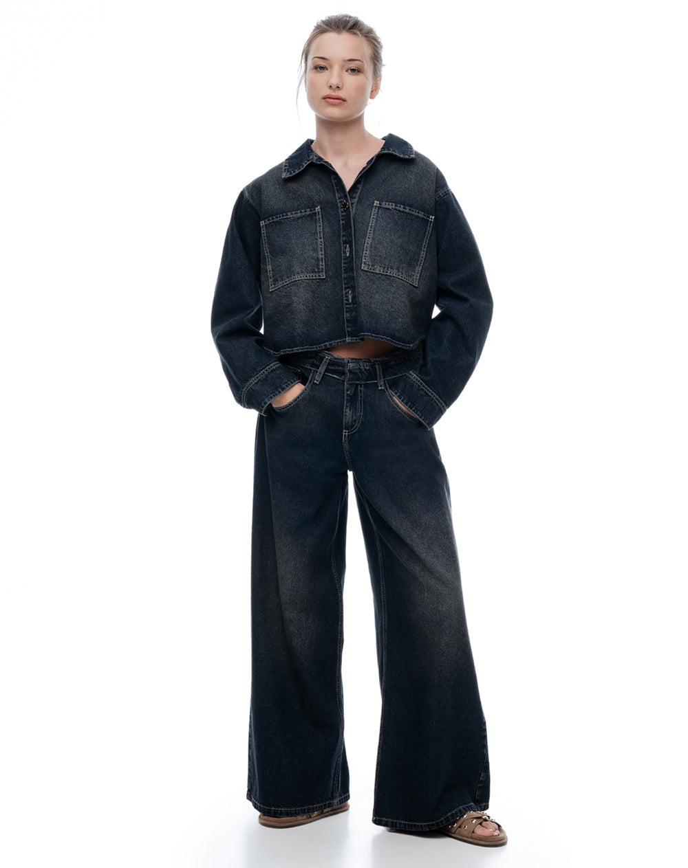 Jean wide leg tiro medio índigo oscuro mujer