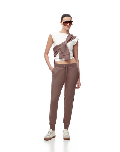 Jogger tiro medio algodón café mujer