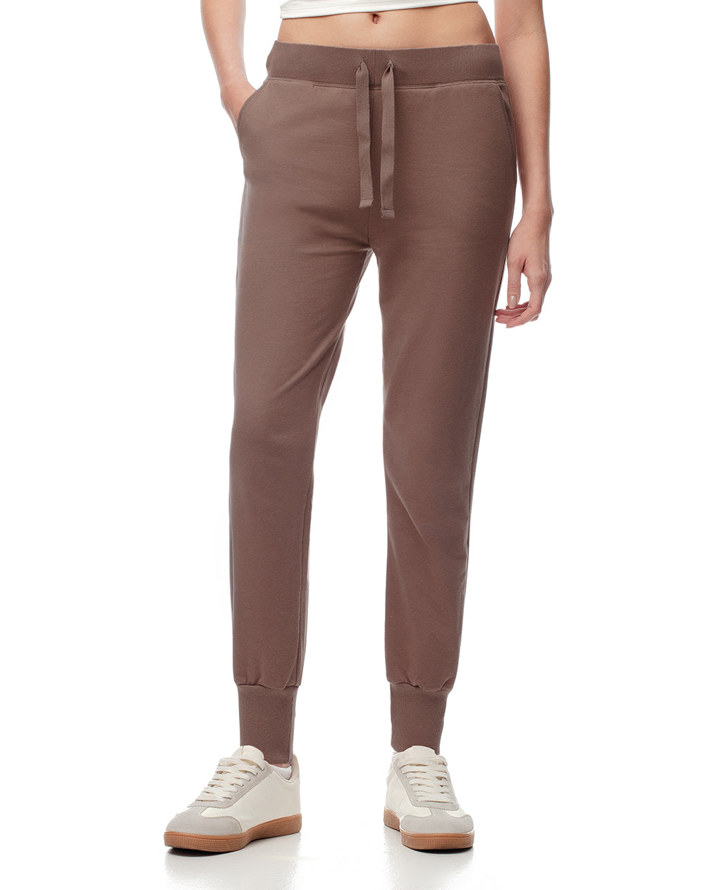 Jogger tiro medio algodón café mujer