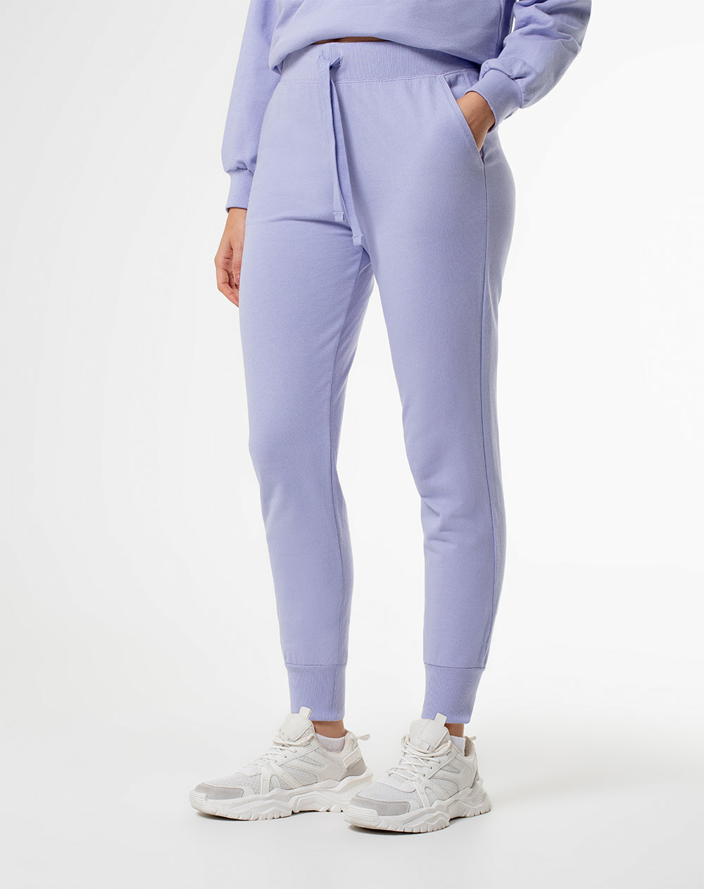 Jogger slim fit tiro medio lavanda
