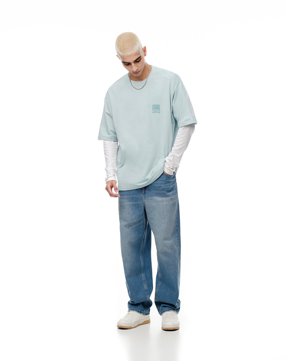 Camiseta oversized fit manga corta azul