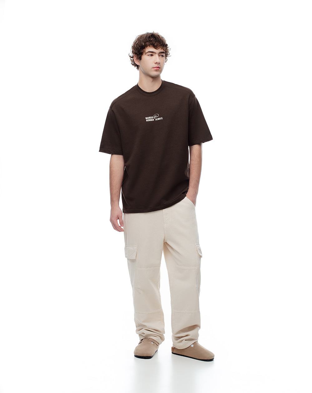 Camiseta oversized fit manga corta chocolate