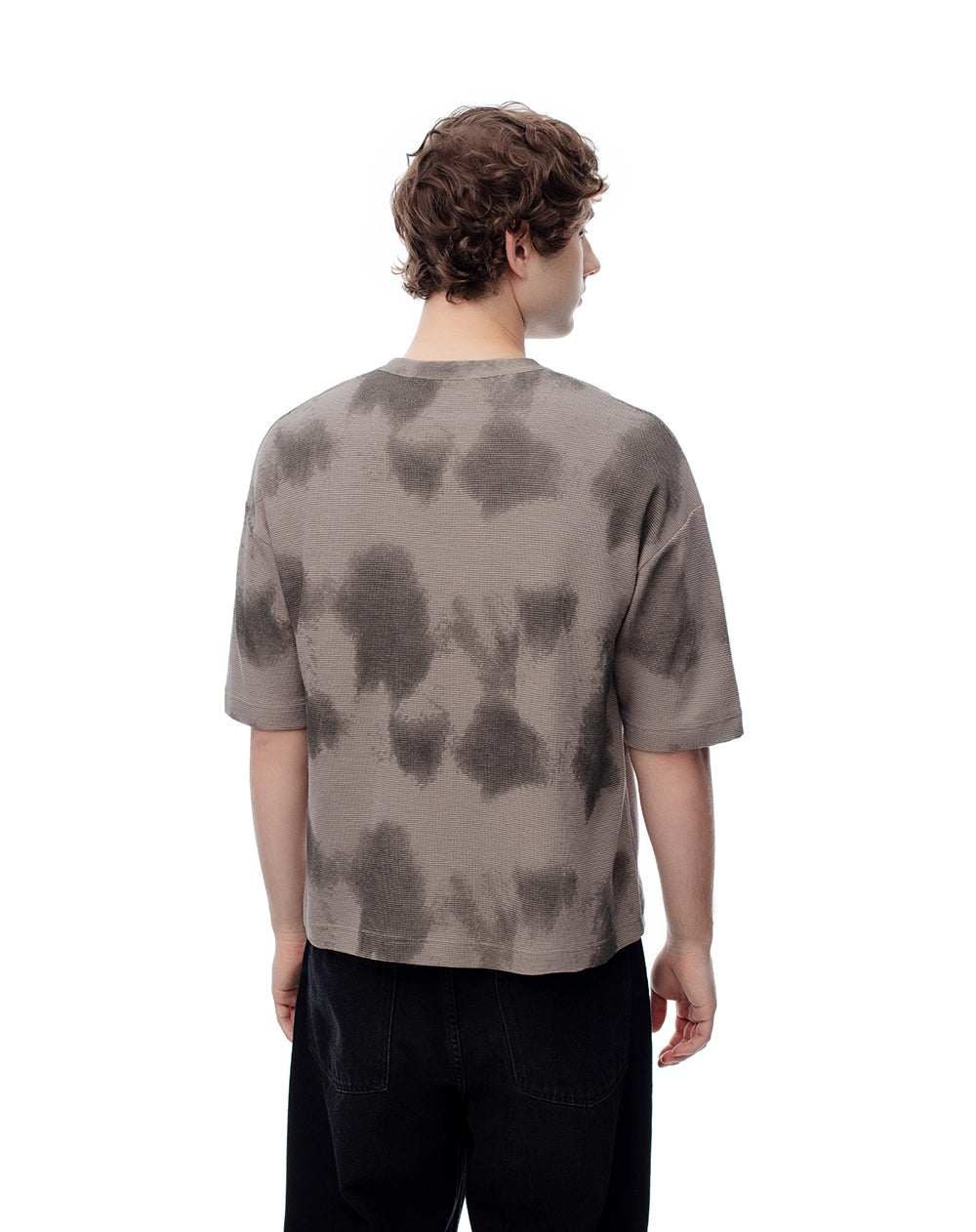 Camiseta regular fit manga corta cafe estampado