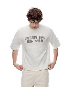 Camiseta regular fit manga corta vainilla estampado