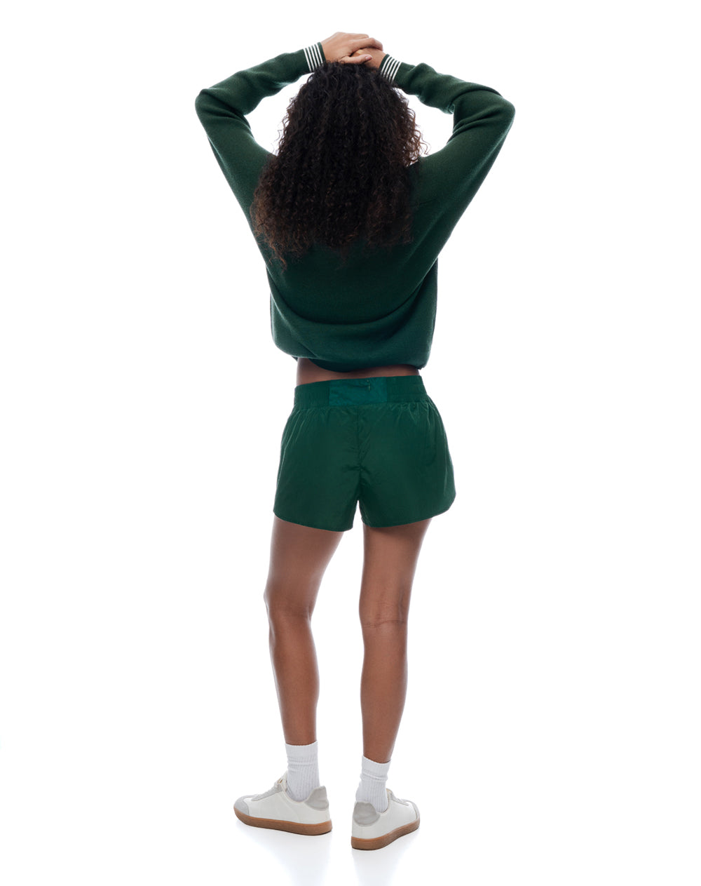 Short deportivo liviano verde mujer