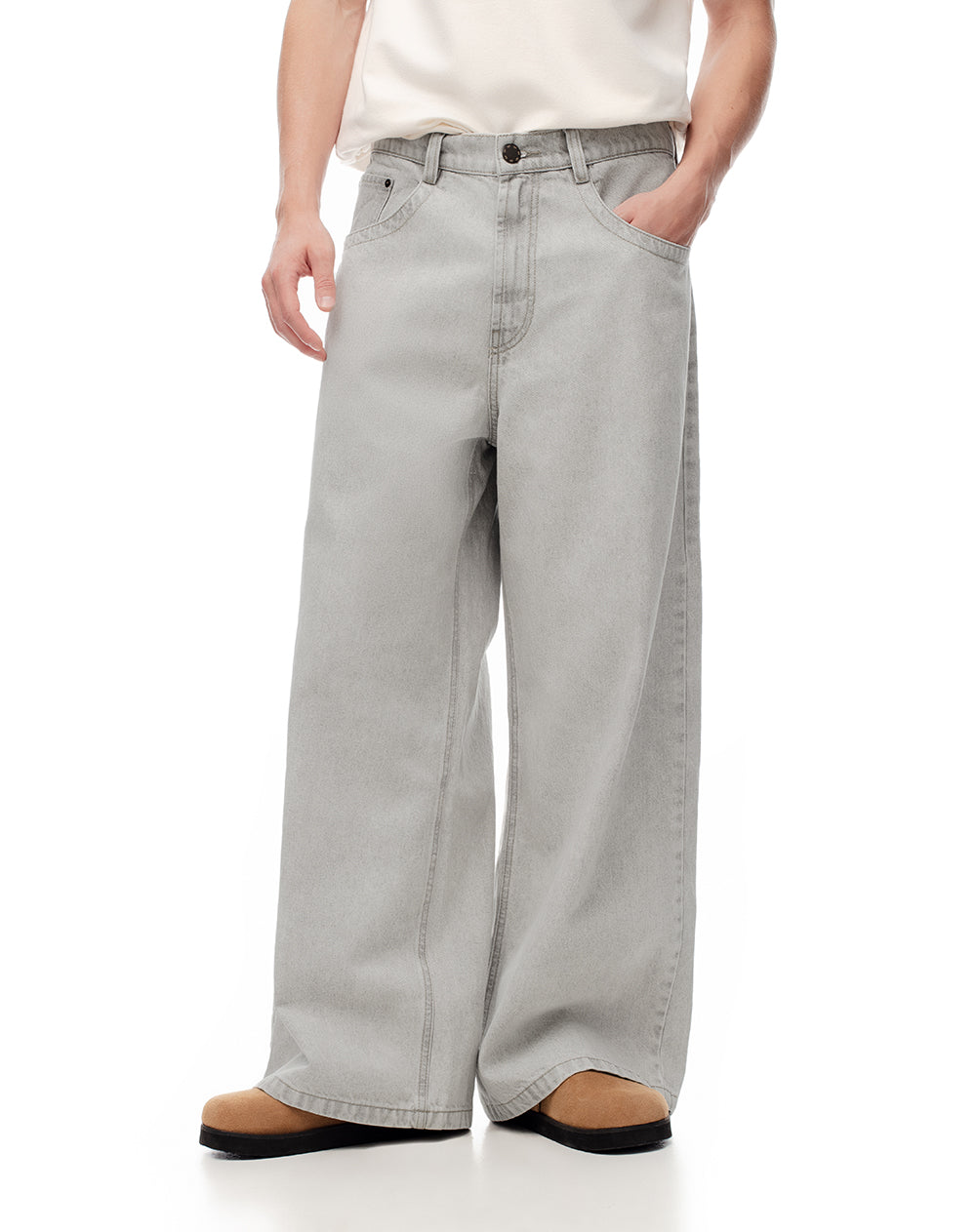 Jean regular fit tiro medio denim gris