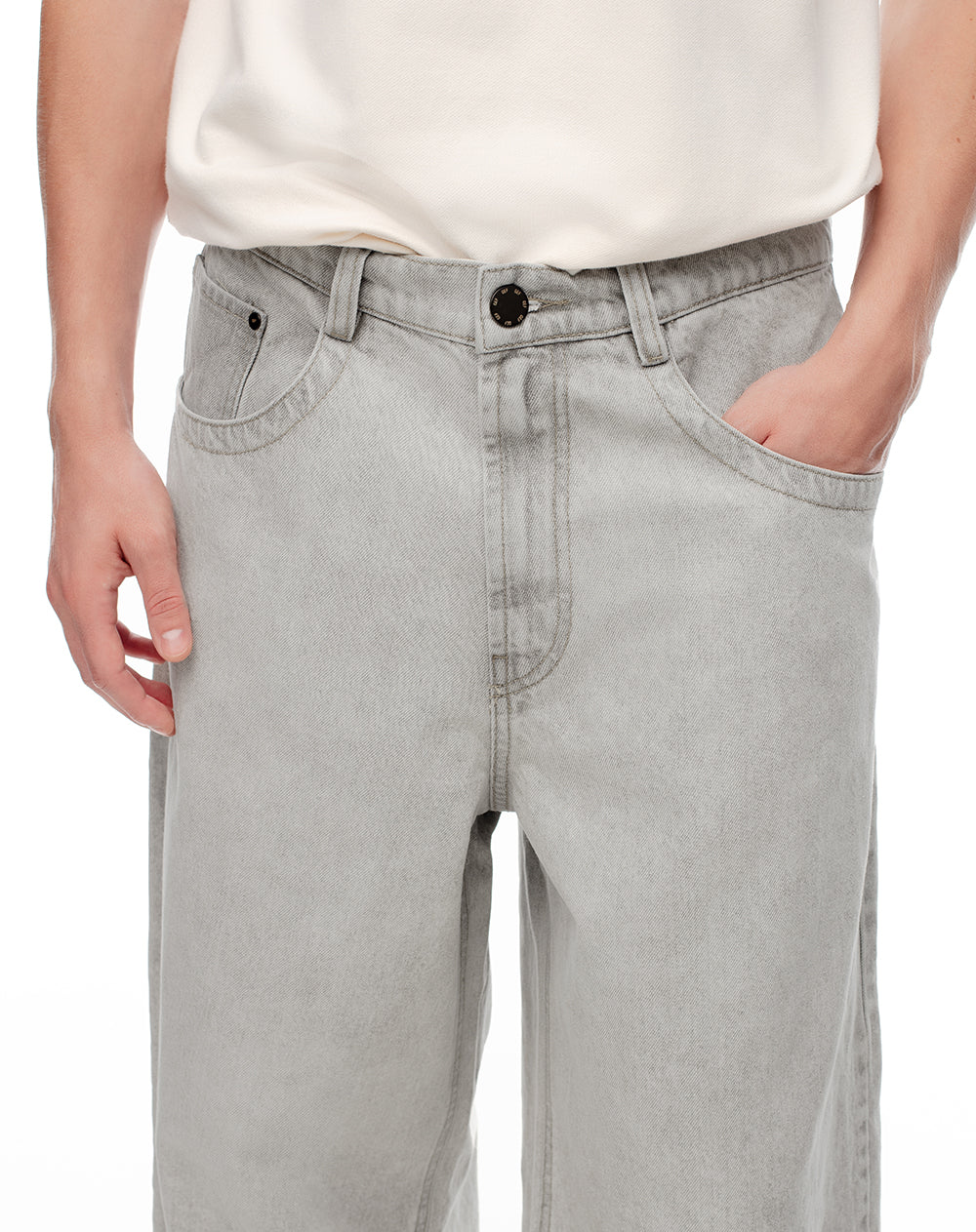 Jean regular fit tiro medio denim gris
