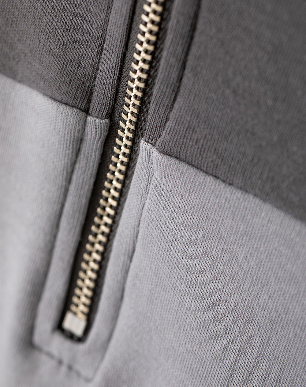 Polo regular fit gris bloques