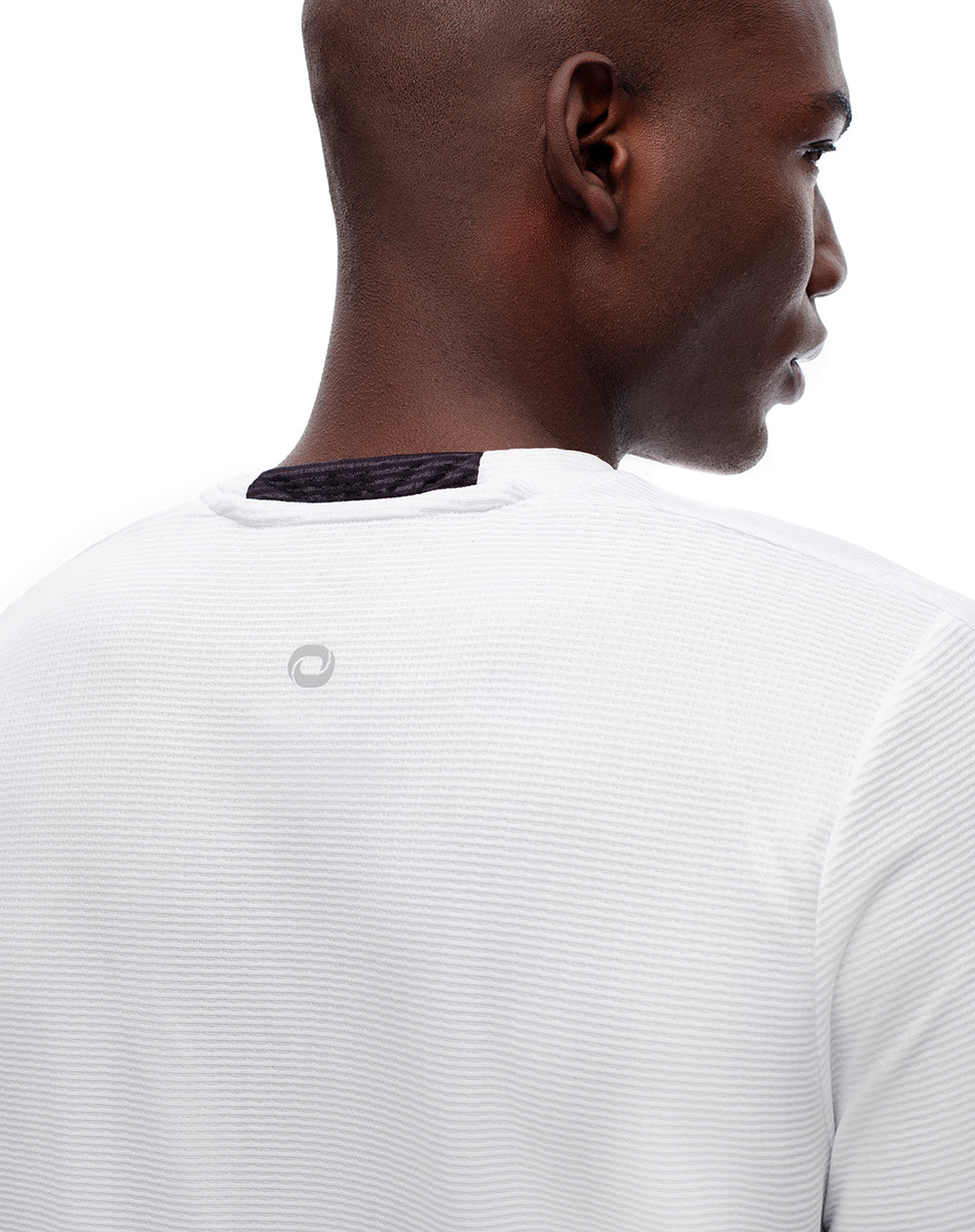 Camiseta slim fit manga corta blanca