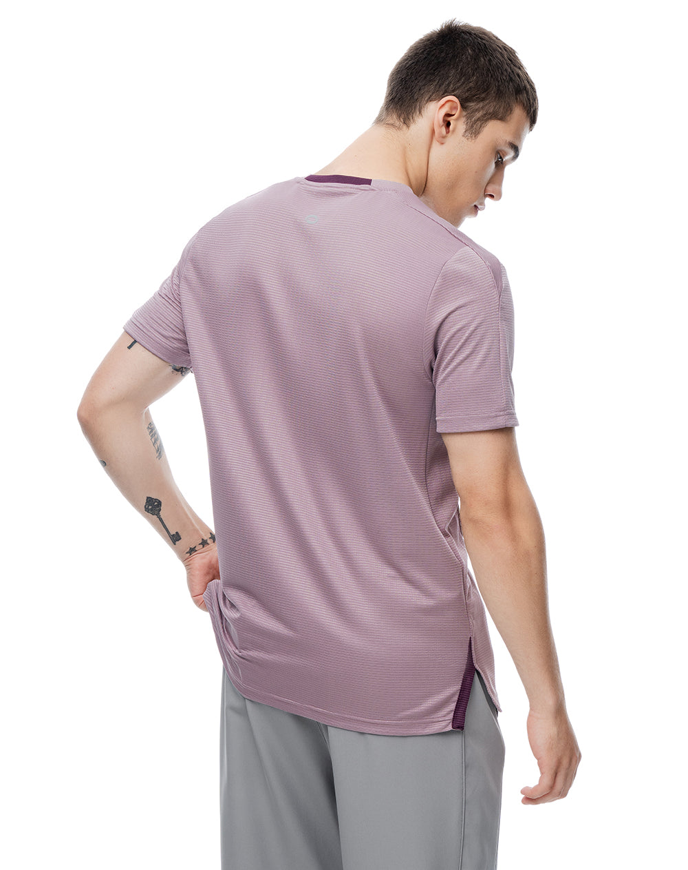 Camiseta slim manga corta lila hombre