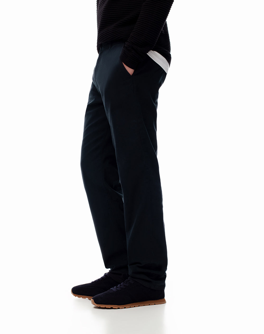 Pantalón slim fit tiro medio azul