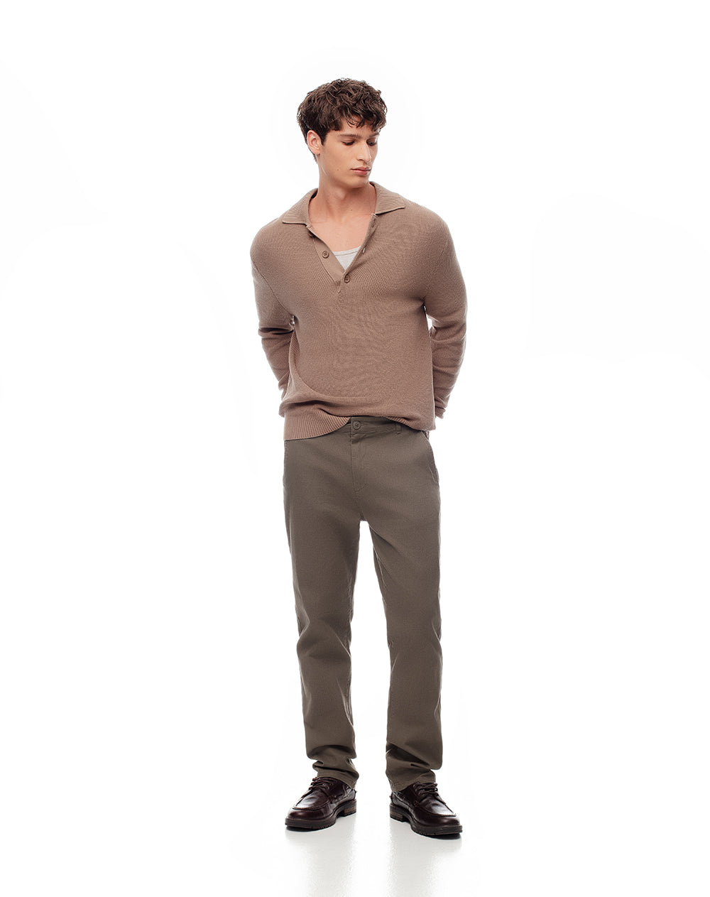 Pantalón chino slim 98% algodón café hombre