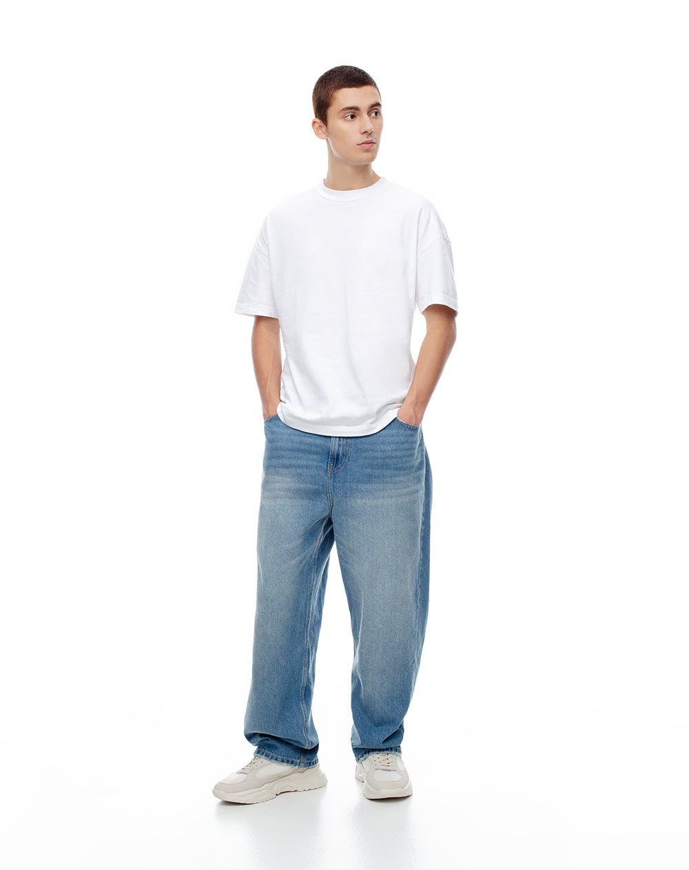 Camiseta regular fit manga corta blanca