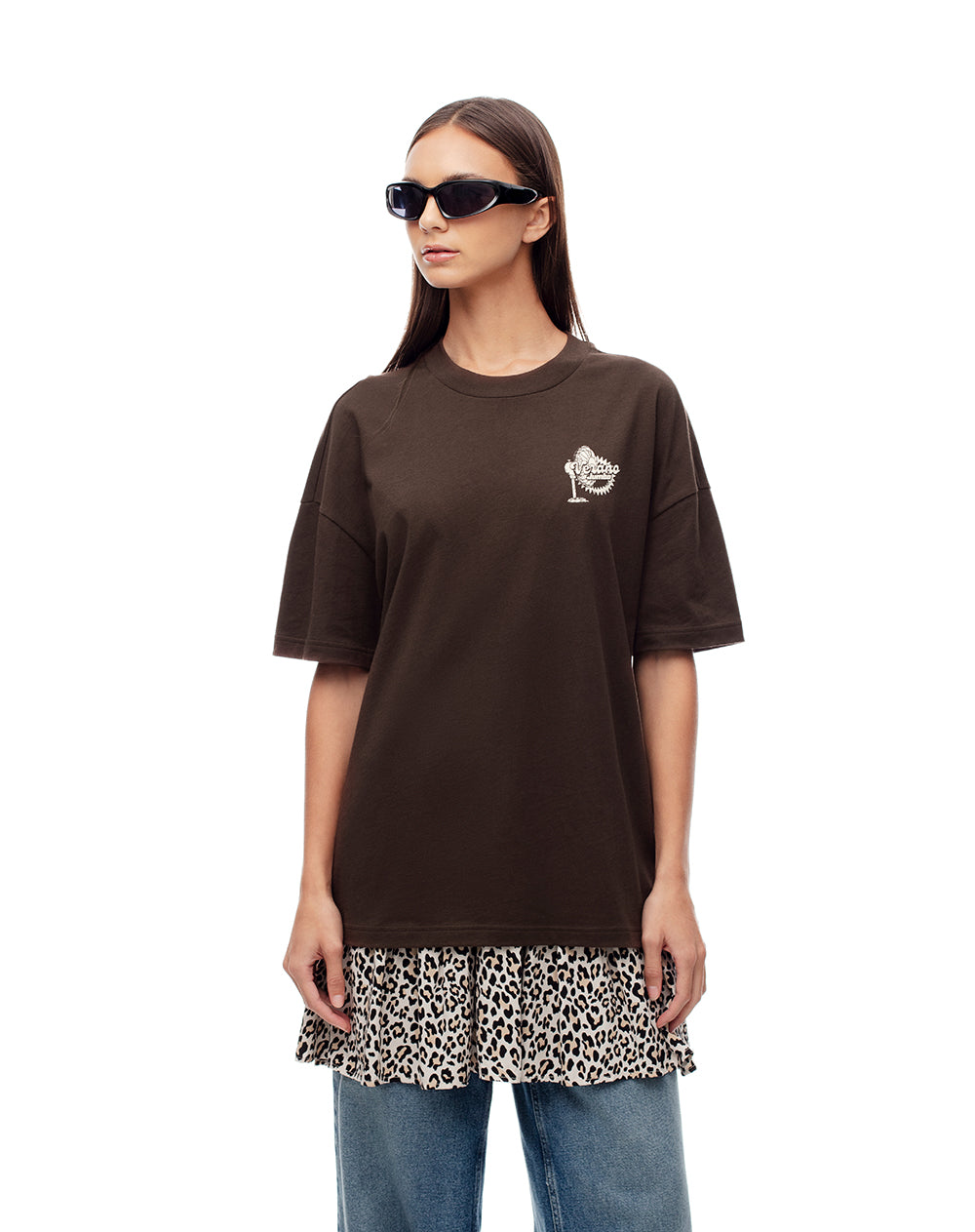 Camiseta regular fit manga corta chocolate