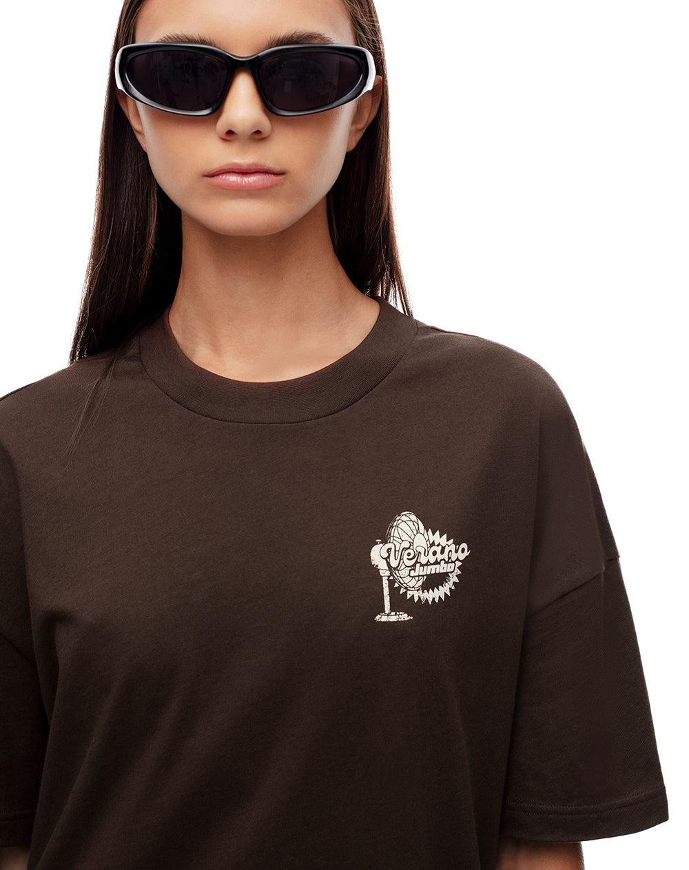 Camiseta regular fit manga corta chocolate