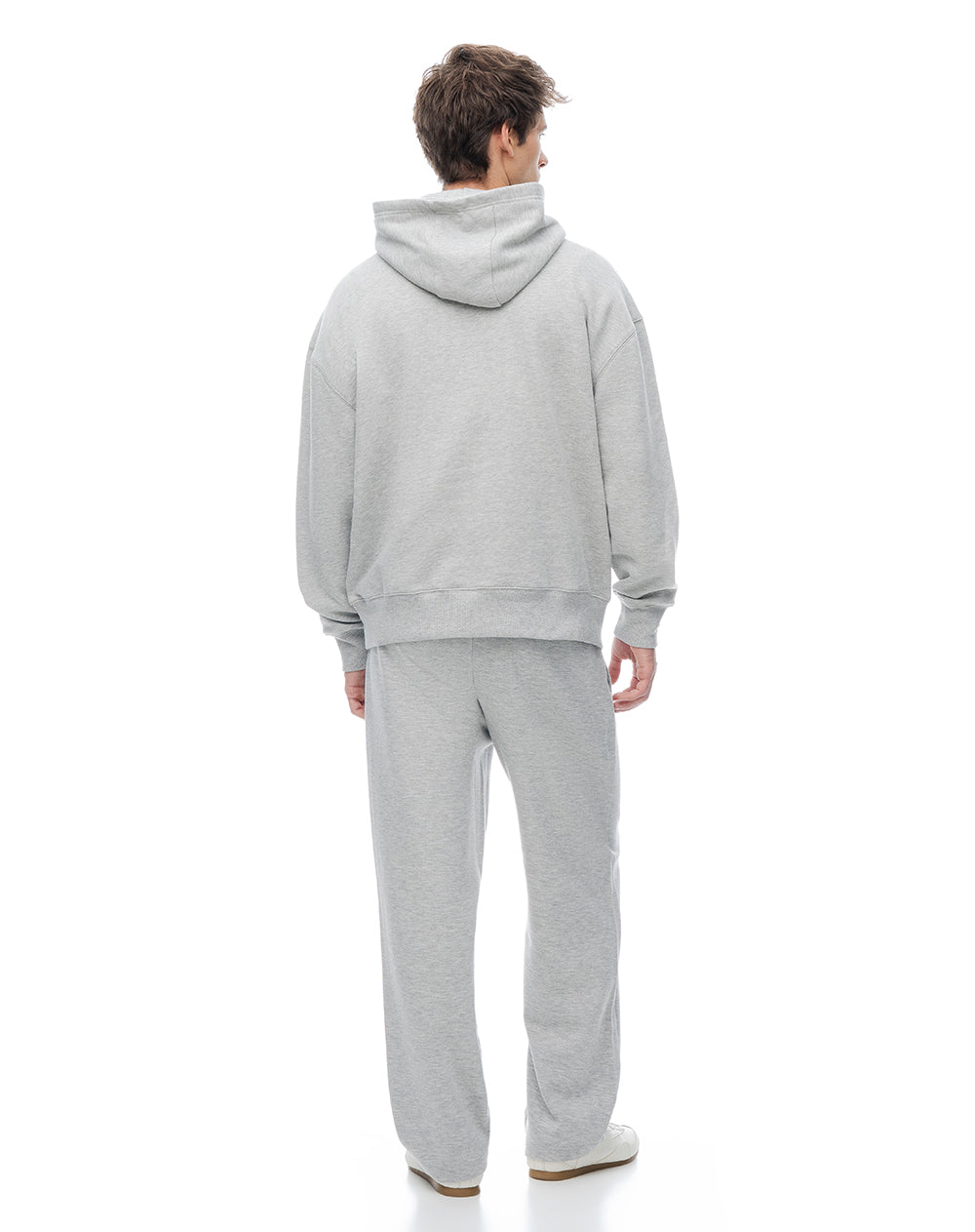 Buzo tipo hoddie gris hombre