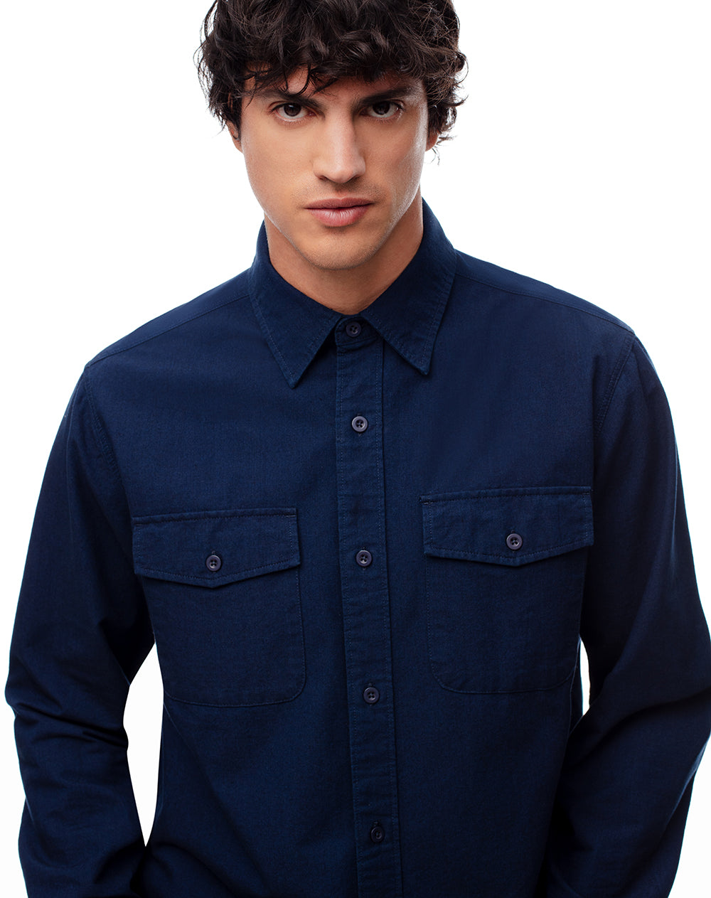 Camisa regular fit manga larga índigo oscuro