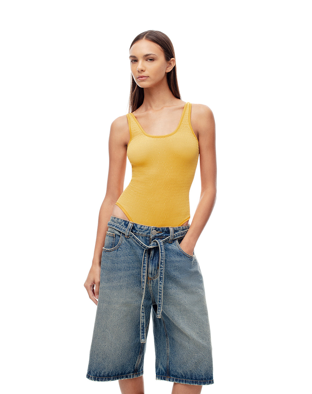 Body cuello redondo amarillo