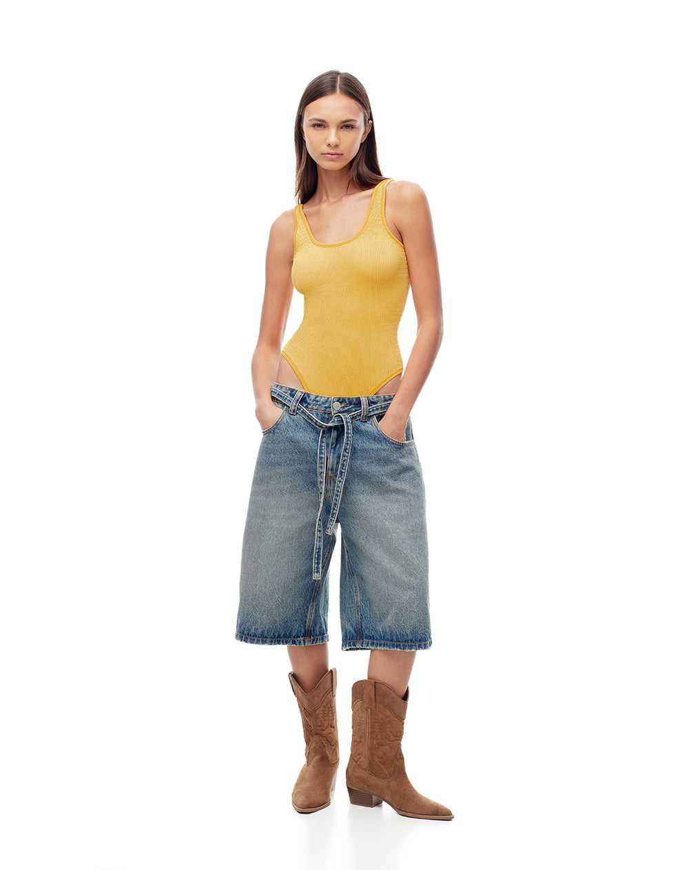 Body cuello redondo amarillo