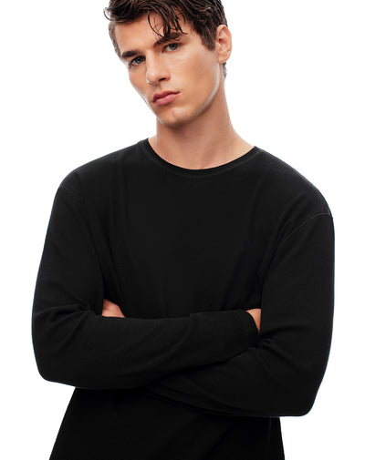 Camiseta relaxed fit manga larga negra