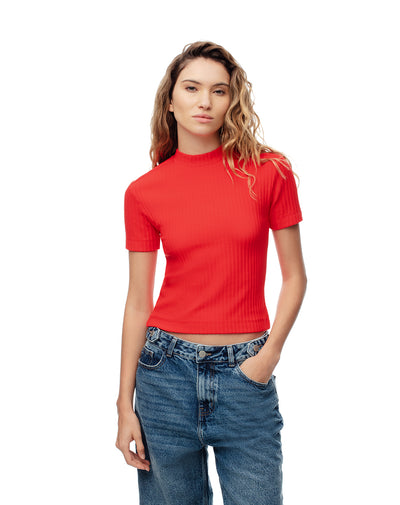 Camiseta crop slim algodón roja mujer