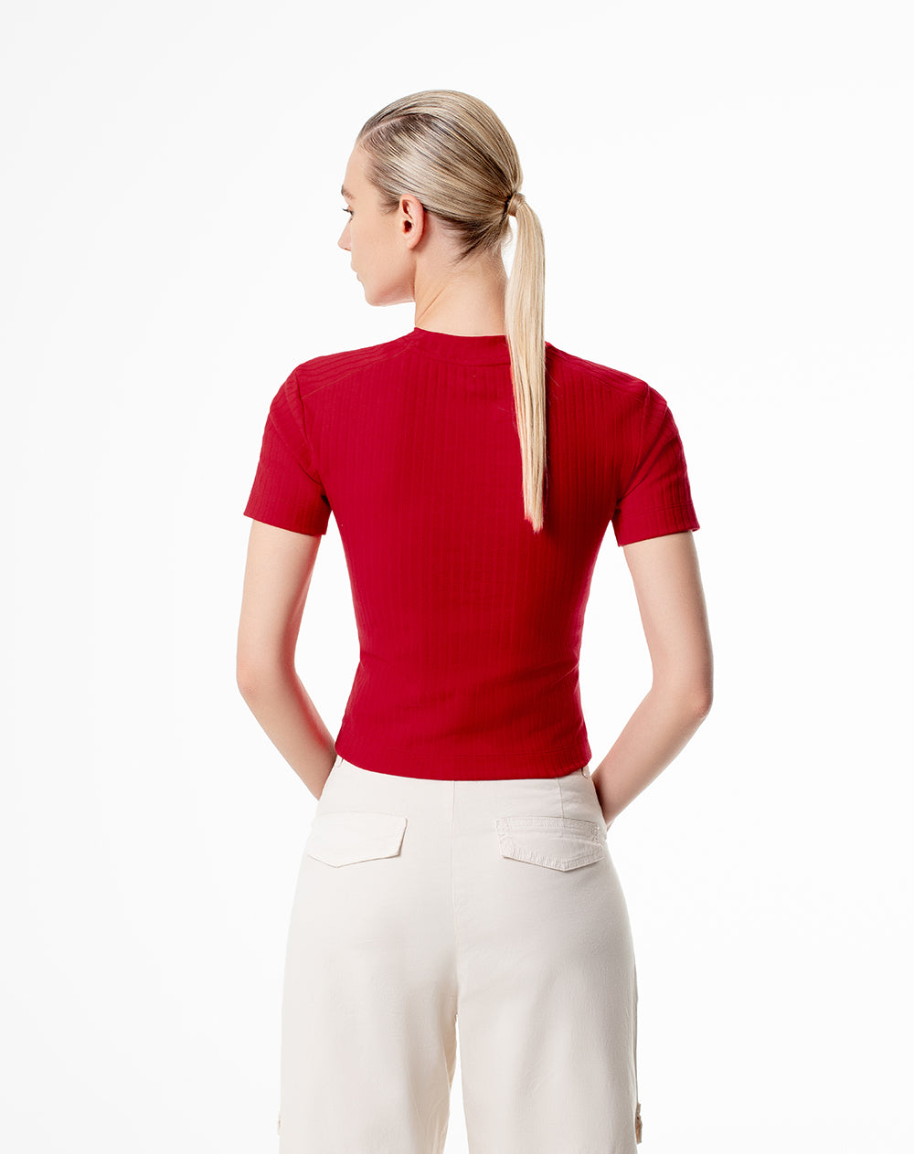 Camiseta Aizob slim fit manga corta roja