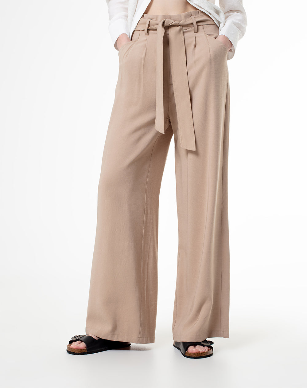 Pantalón loose fit tiro medio kaki