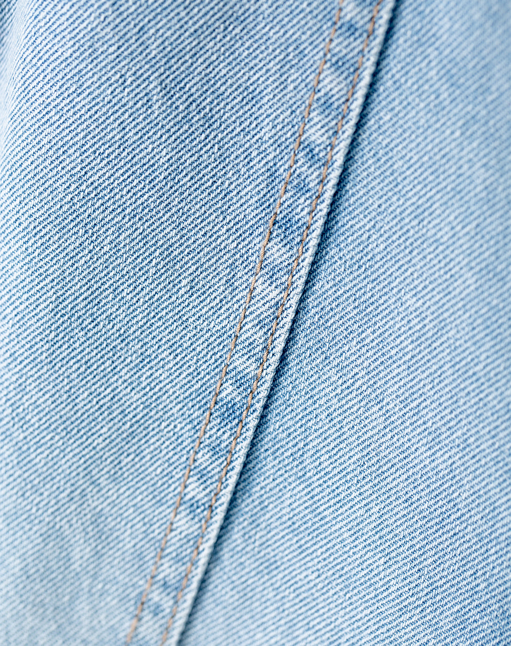 Jean culotte fit tiro medio indigo claro