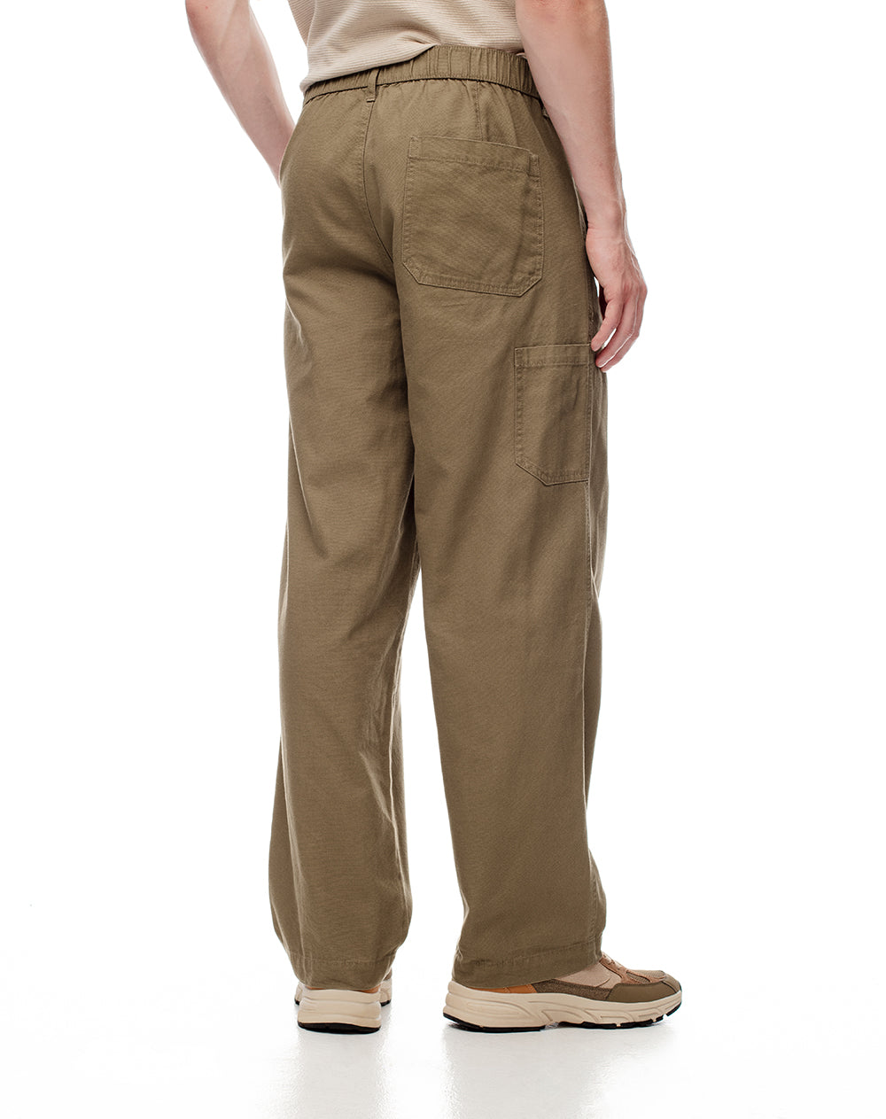 Pantalón regular fit tiro medio habano
