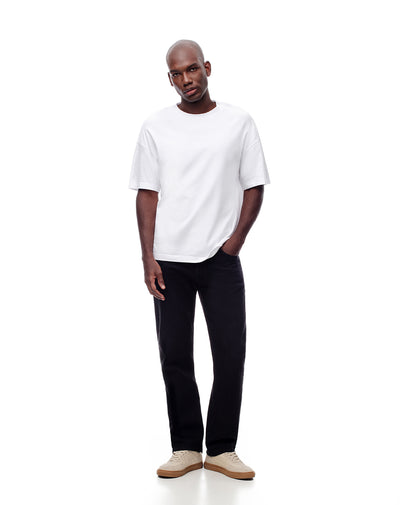 Jean regular fit tiro medio denim negro