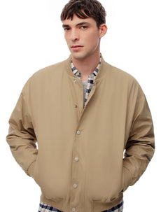 Chaqueta regular fit sin capucha khaki