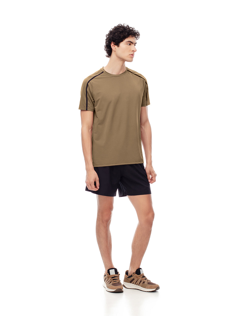 Camiseta deportiva antibacterial café hombre