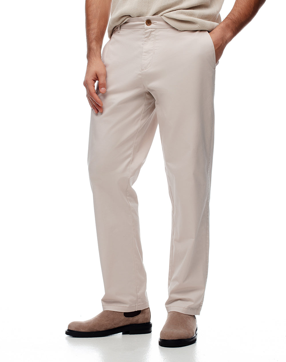 Pantalón regular tiro medio arena hombre