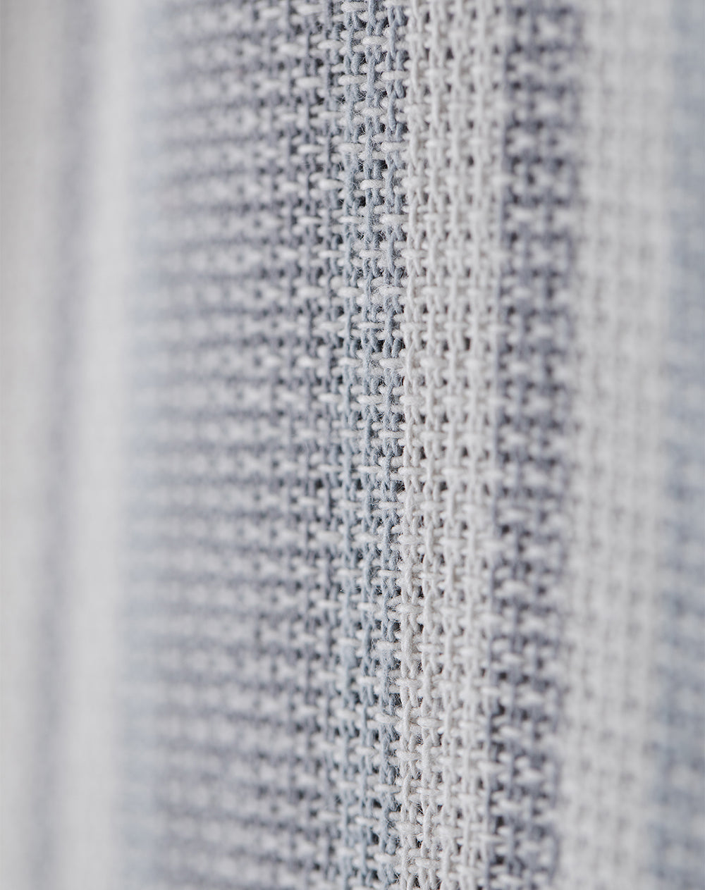 Camisa regular fit manga corta gris rayas