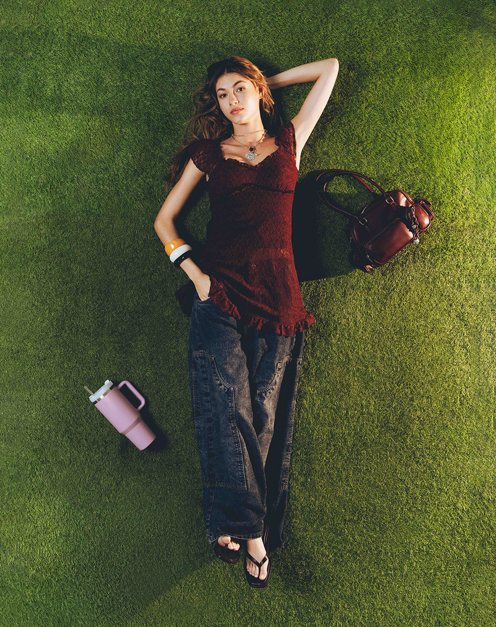 Vestido corto en encaje vino tinto mujer